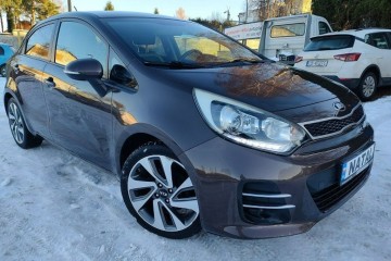 Skóra* Ksenon* Navi* Kamera