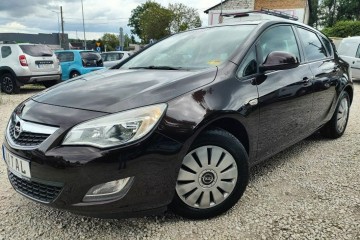 Navi* Mały przebieg* 140Ps